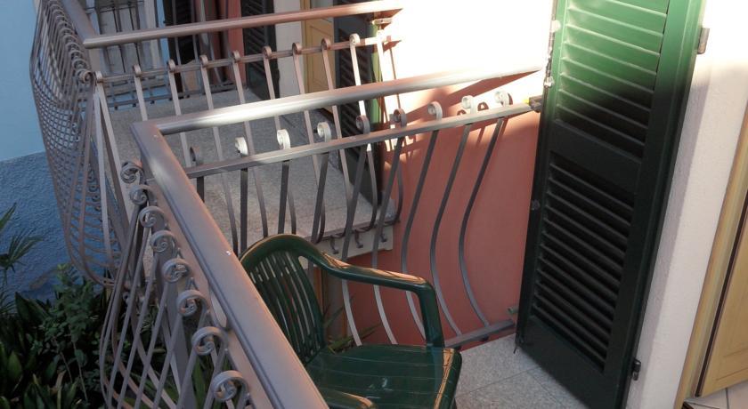 Casa Vacanze Touring Verbania Bagian luar foto